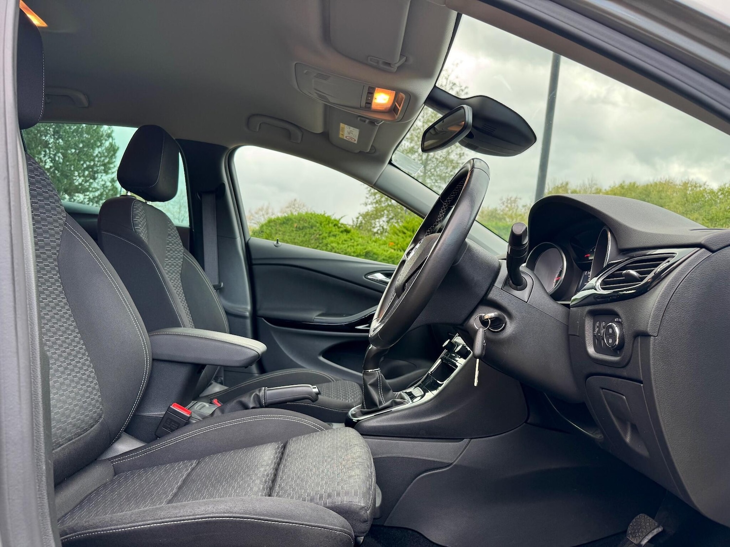 Used Vauxhall Astra 2019 for sale - 76377997: Photo 17