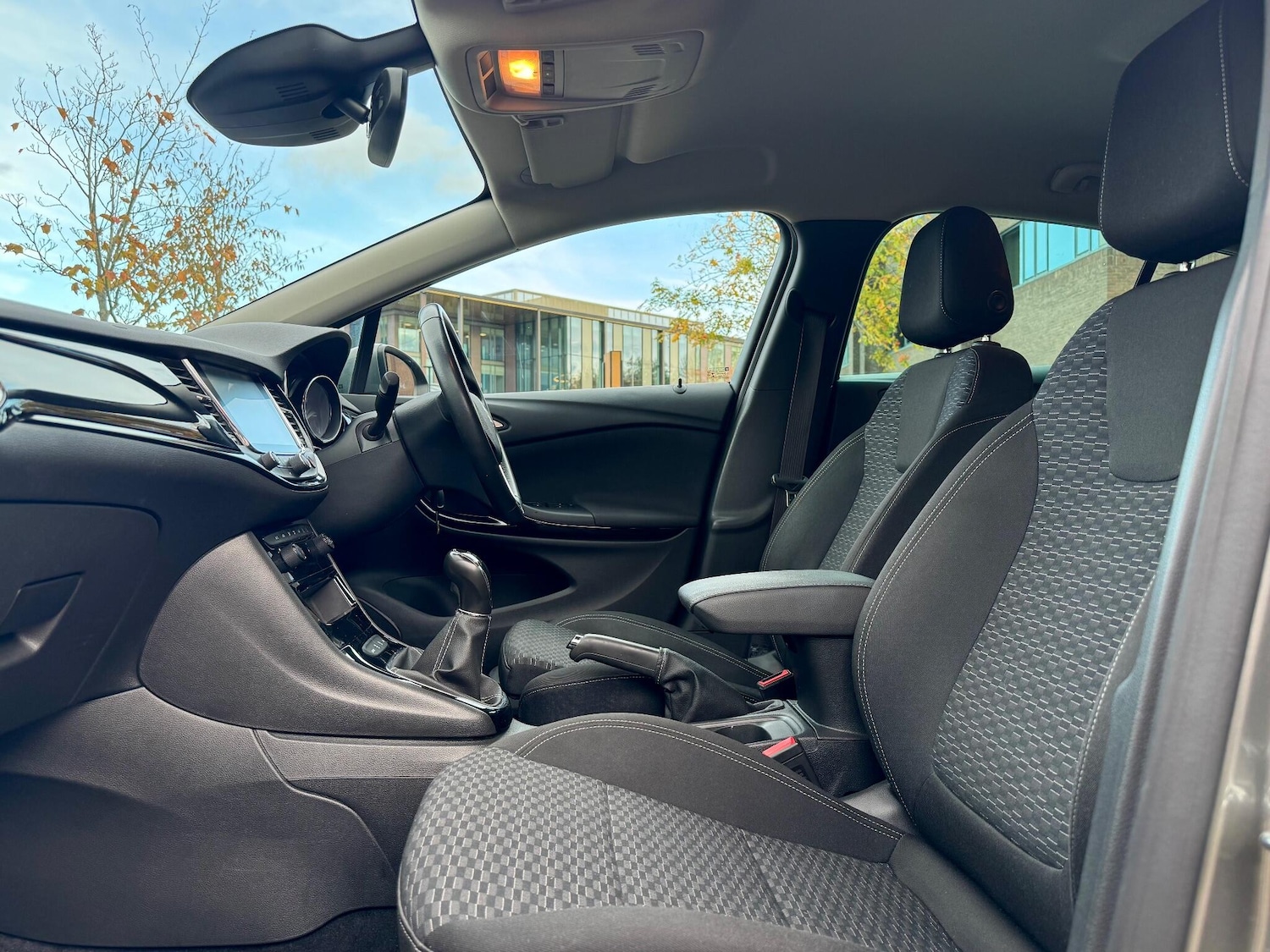 Used Vauxhall Astra 2019 for sale - 76377997: Photo 37