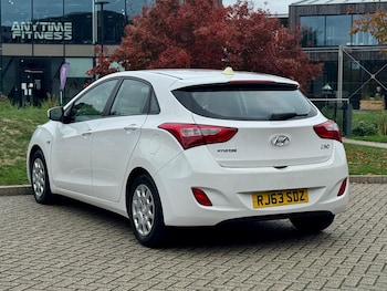 Used Hyundai i30 2013 for sale - 76377730: Photo