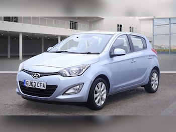 Used Hyundai i20 2013 for sale - 76377249: Photo