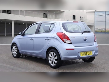 Used Hyundai i20 2013 for sale - 76377249: Photo