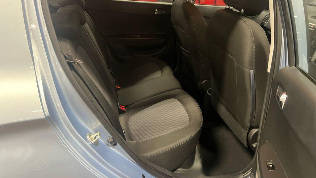 Used Hyundai i20 2013 for sale - 76377249: Photo 8