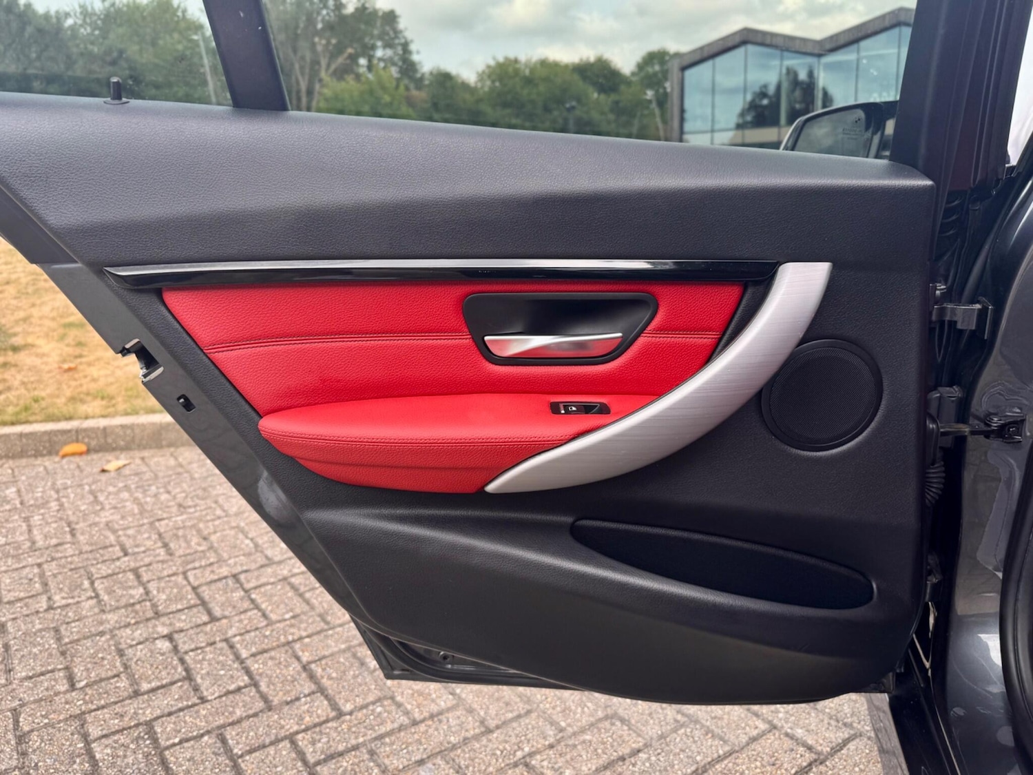 Used BMW 3 Series 2016 for sale - 76377881: Photo 23