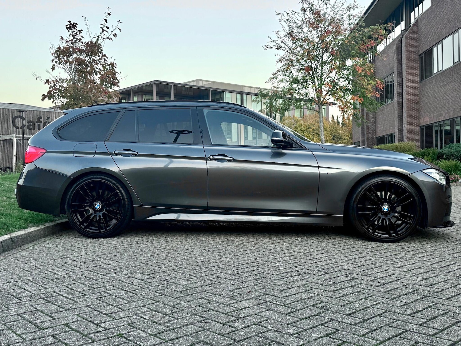Used BMW 3 Series 2016 for sale - 76377881: Photo 9