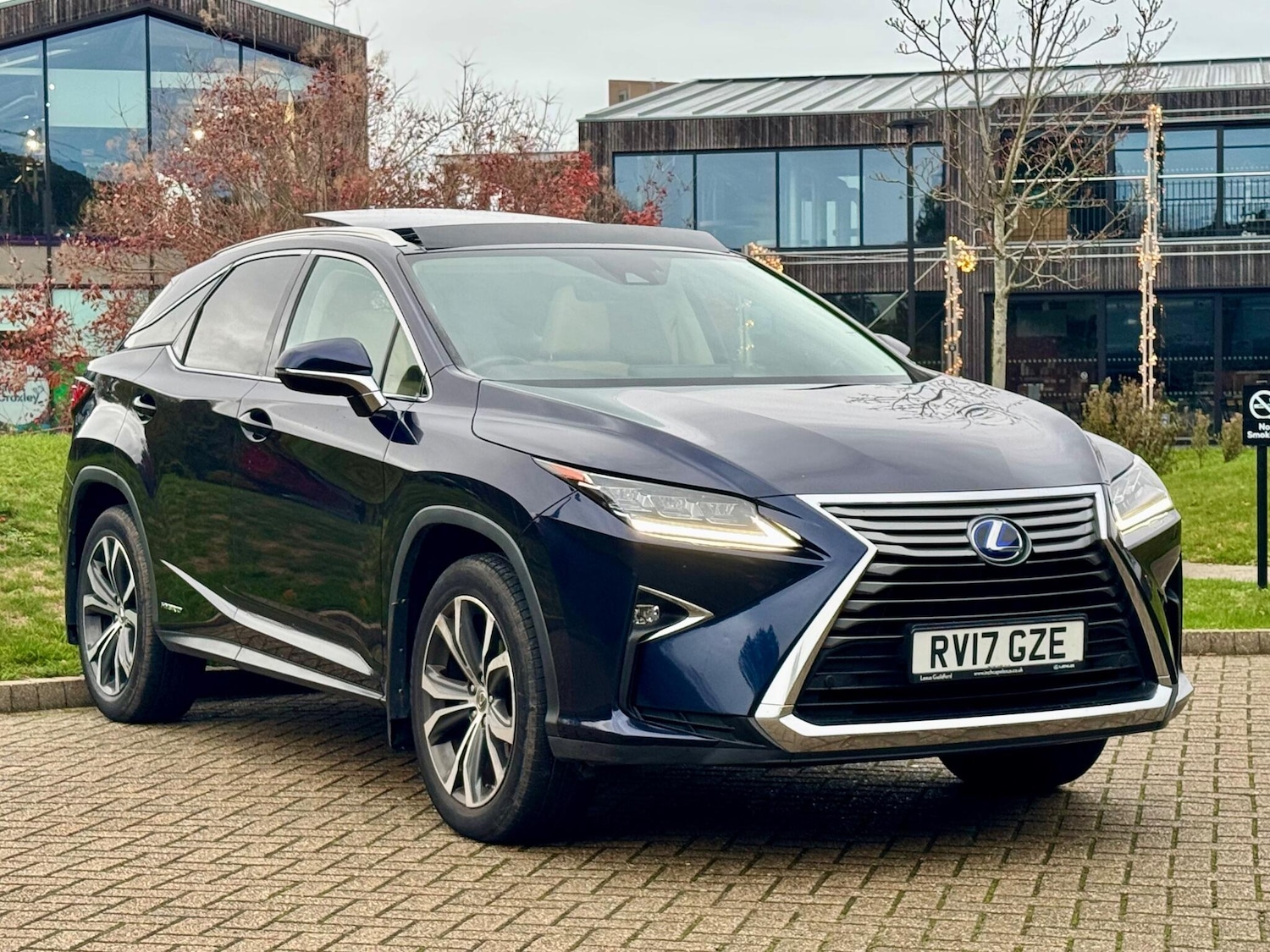 Used Lexus RX 2017 for sale - 76472525: Photo 2