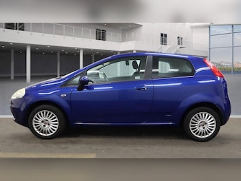 Used Fiat Grande Punto 2009 for sale - 76377604: Photo