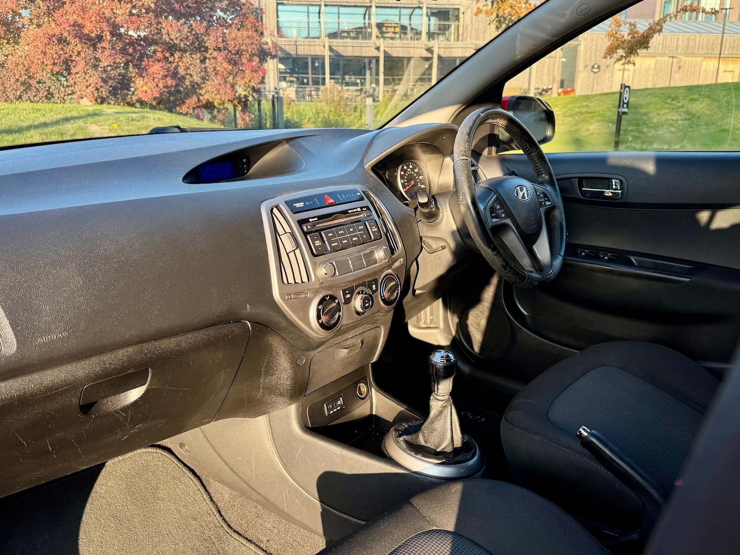 Used Hyundai i20 2014 for sale - 76377339: Photo 10