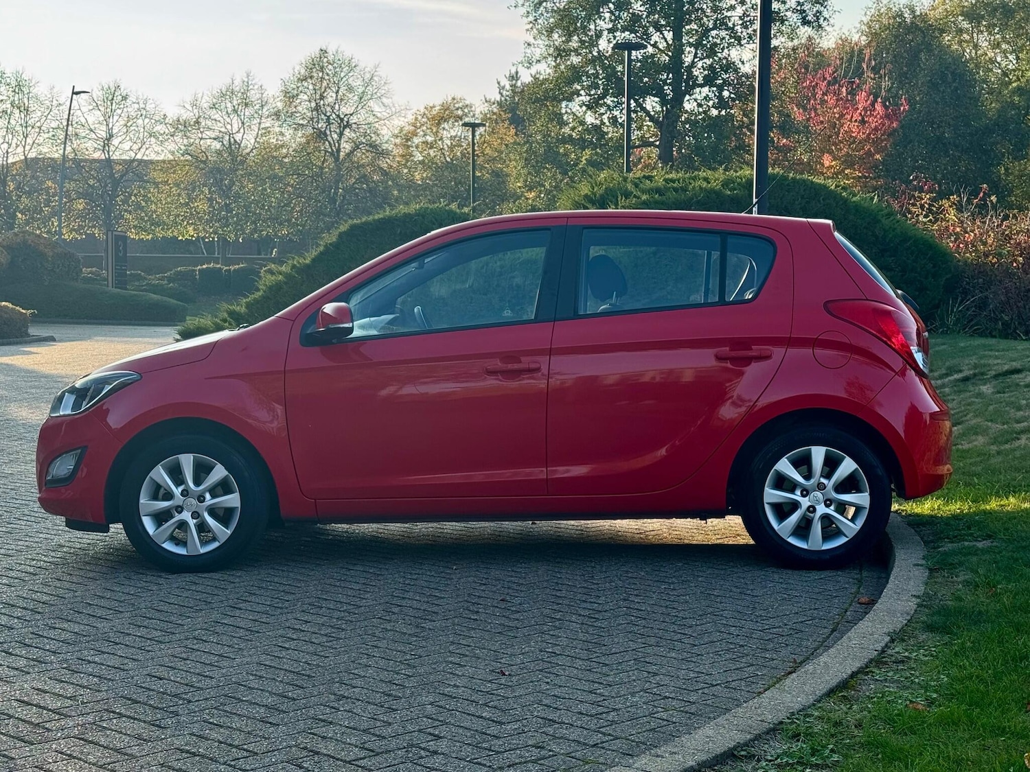 Used Hyundai i20 2014 for sale - 76377339: Photo 5
