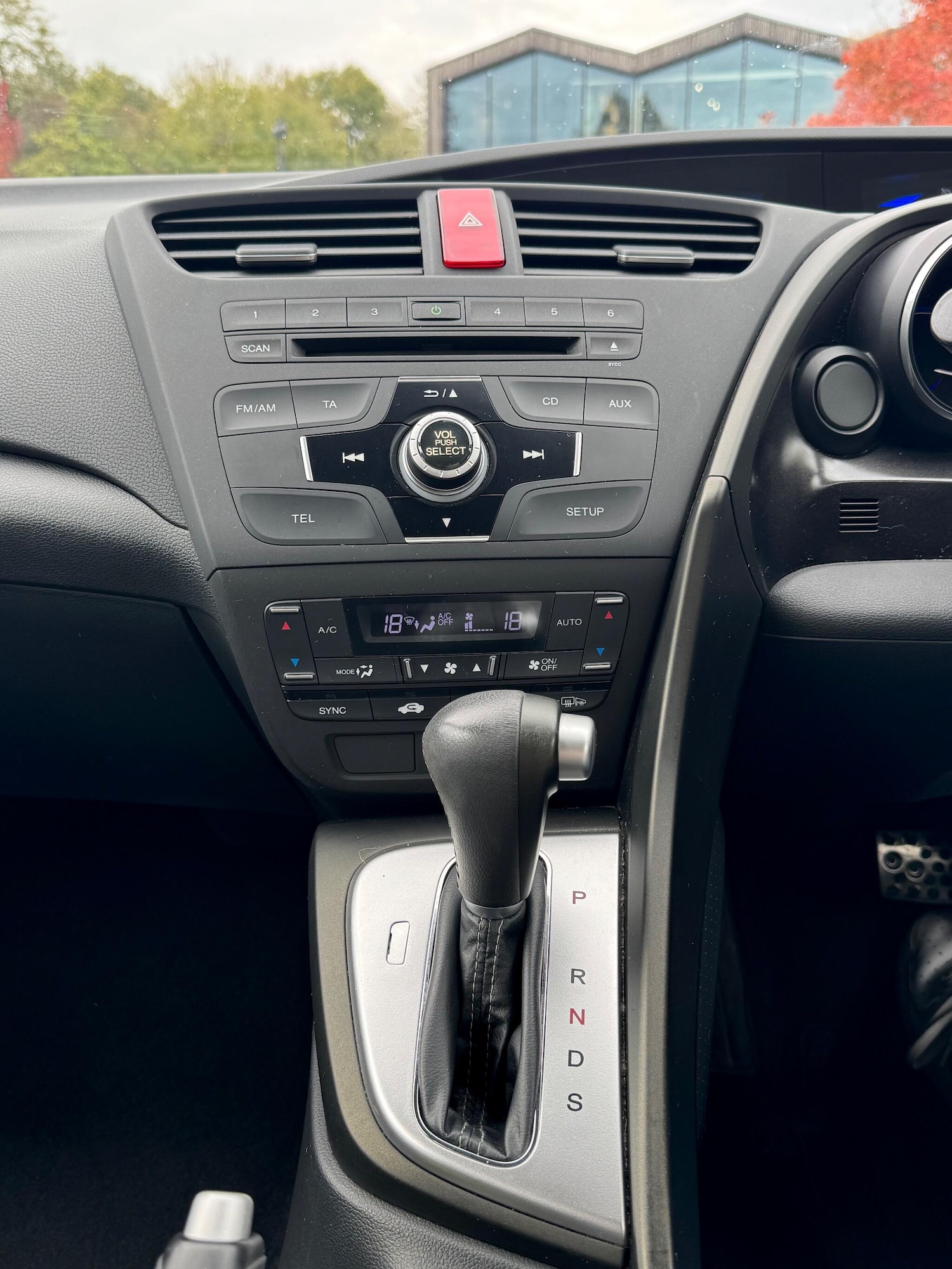 Used Honda Civic 2013 for sale - 76378009: Photo 16