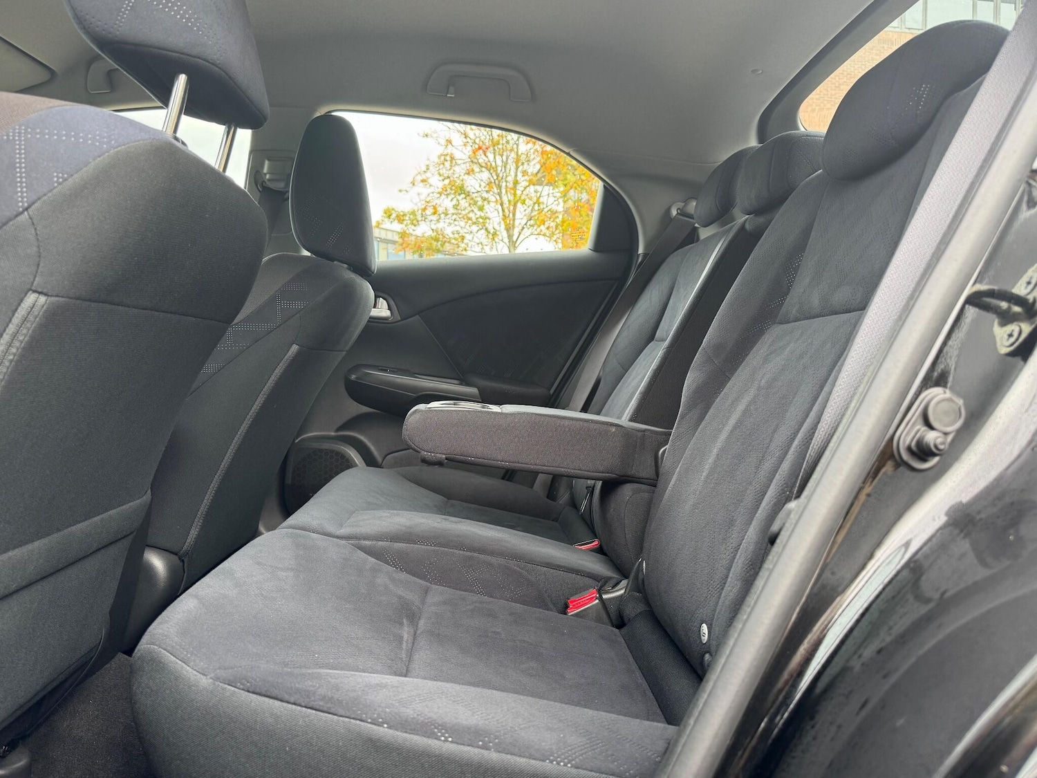Used Honda Civic 2013 for sale - 76378009: Photo 21