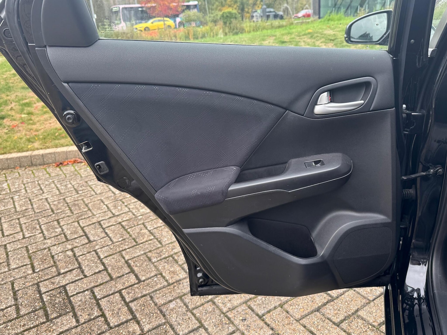Used Honda Civic 2013 for sale - 76378009: Photo 27