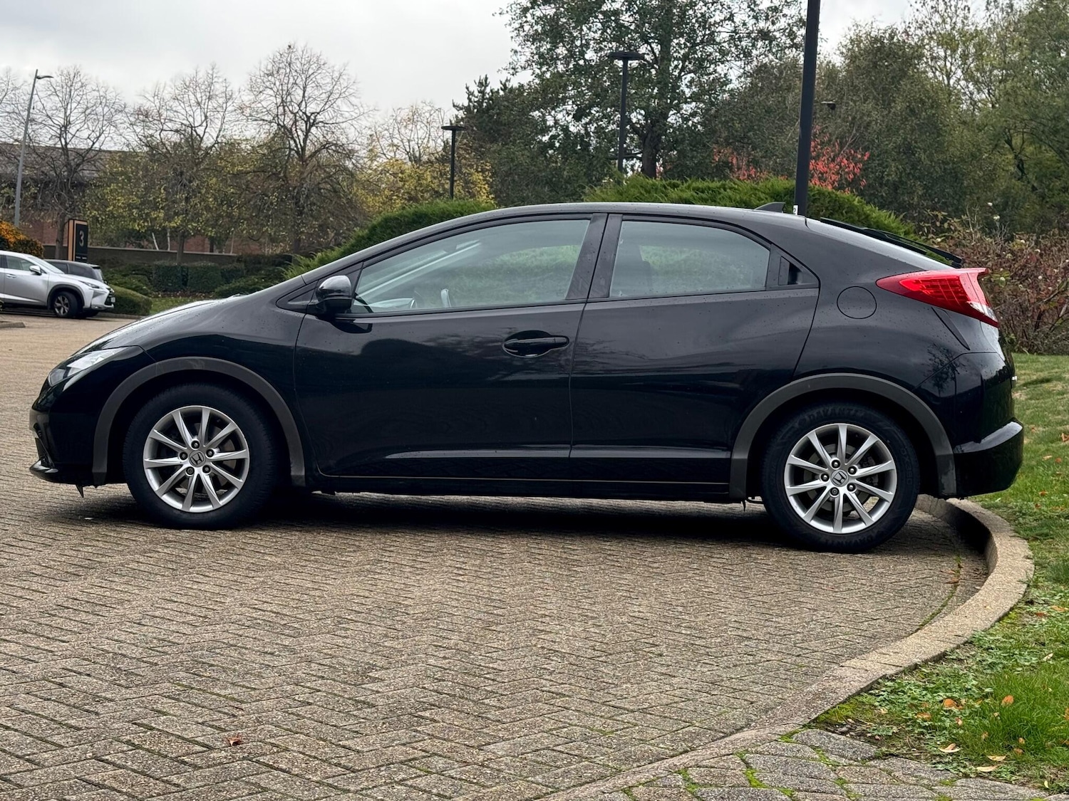 Used Honda Civic 2013 for sale - 76378009: Photo 8