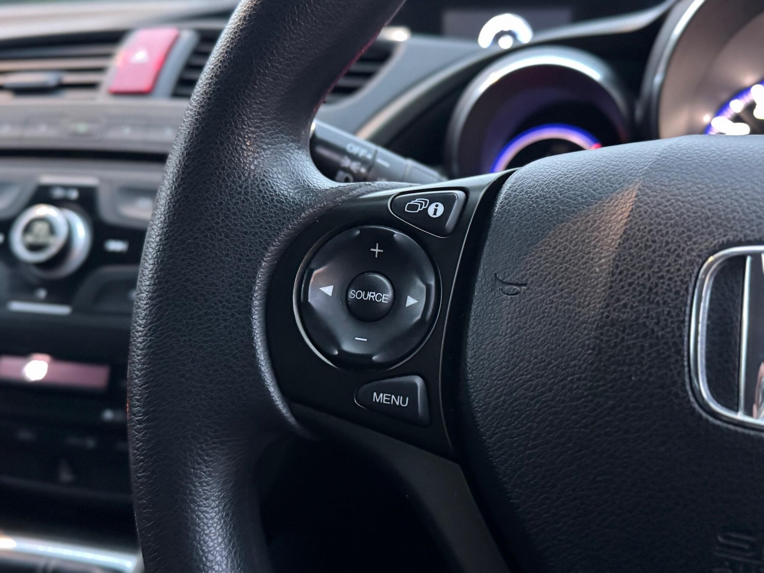 Used Honda Civic 2012 for sale - 76377394: Photo 18