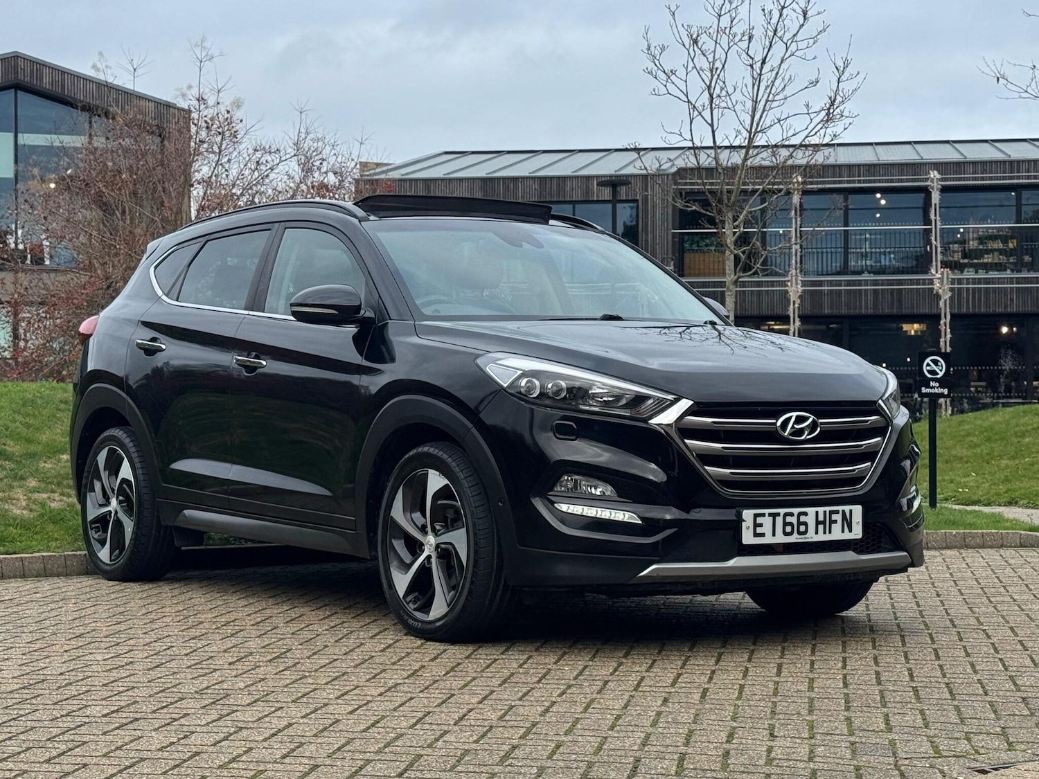 Used Hyundai TUCSON 2017 for sale - 76472321: Photo 1