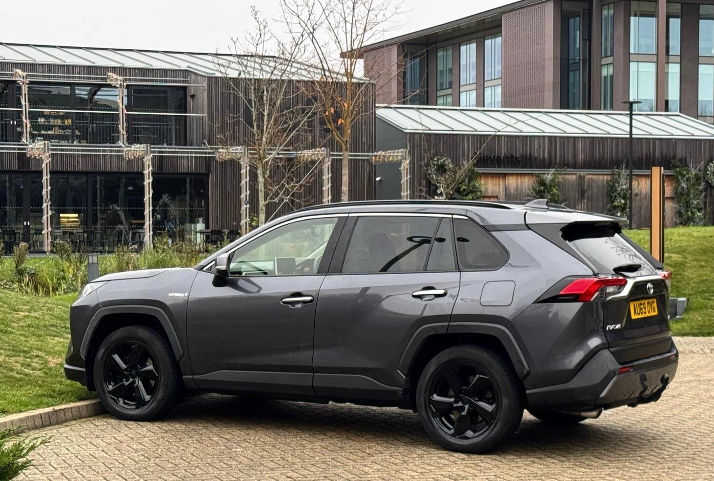 Used Toyota RAV4 2019 for sale - 76597301: Photo 5