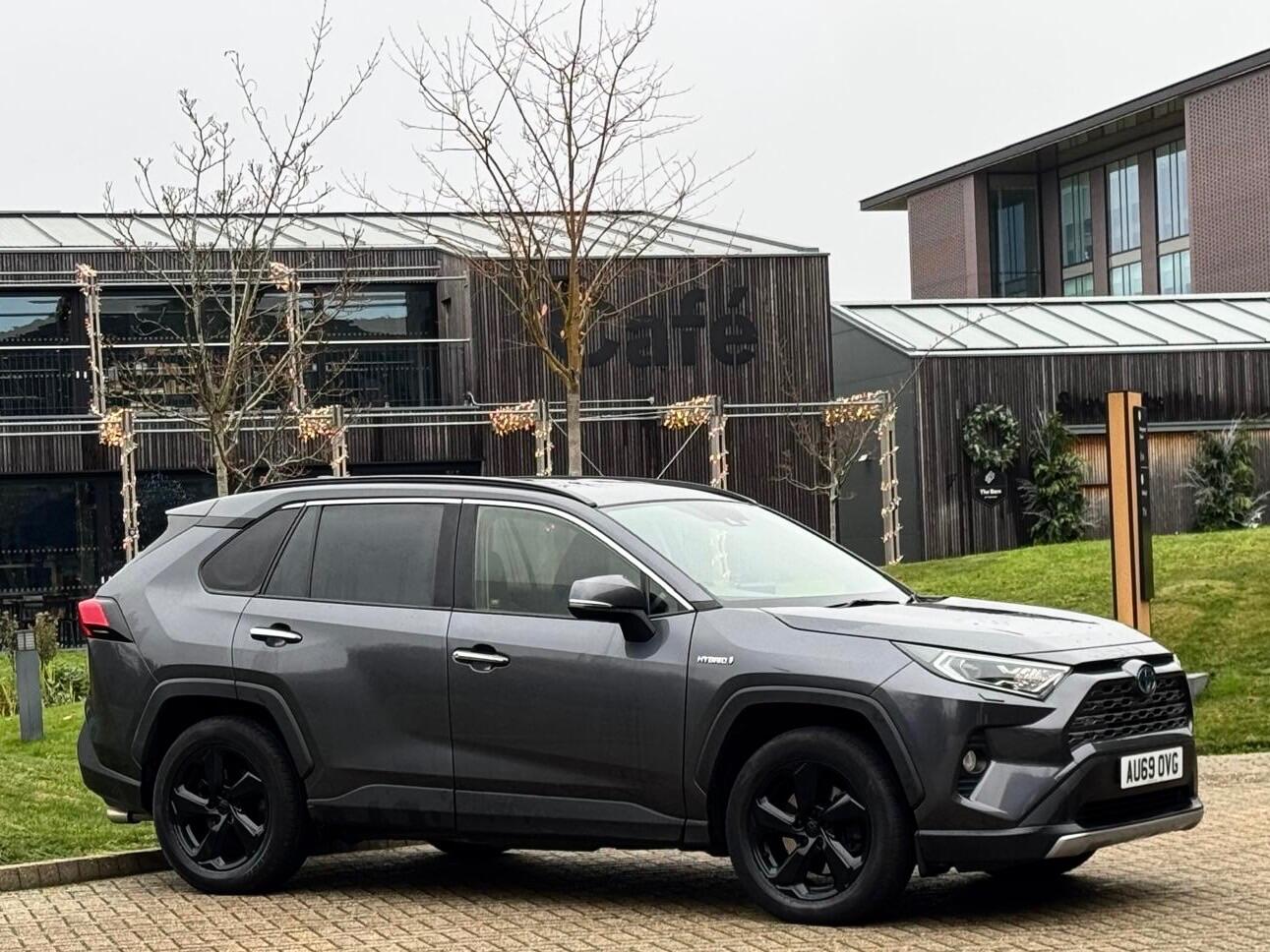 Used Toyota RAV4 2019 for sale - 76597301: Photo 9