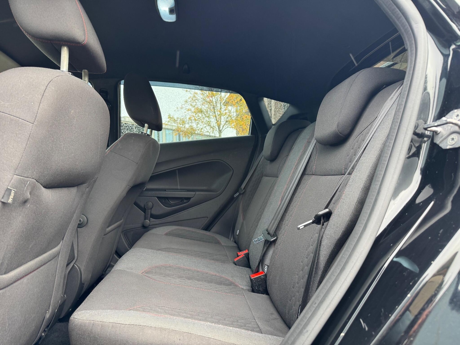 Used Ford Fiesta 2017 for sale - 76377376: Photo 17