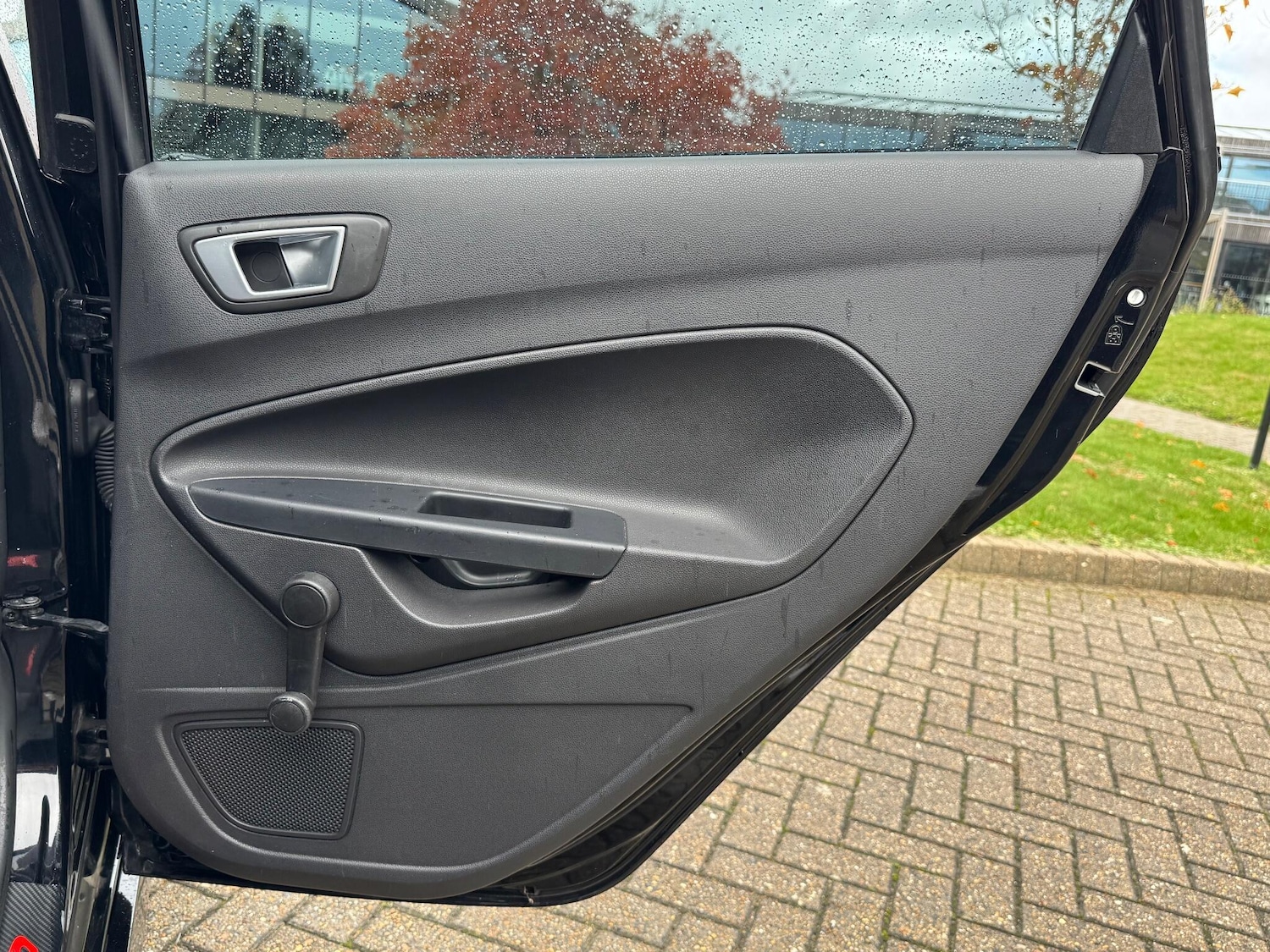 Used Ford Fiesta 2017 for sale - 76377376: Photo 18