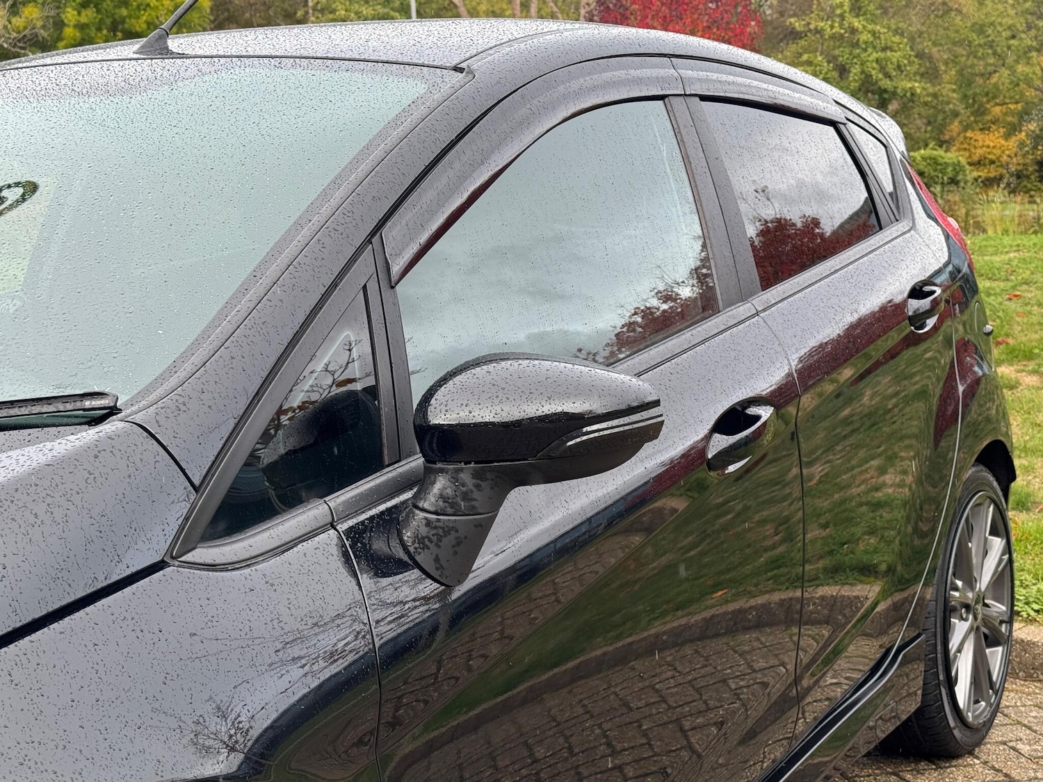 Used Ford Fiesta 2017 for sale - 76377376: Photo 28