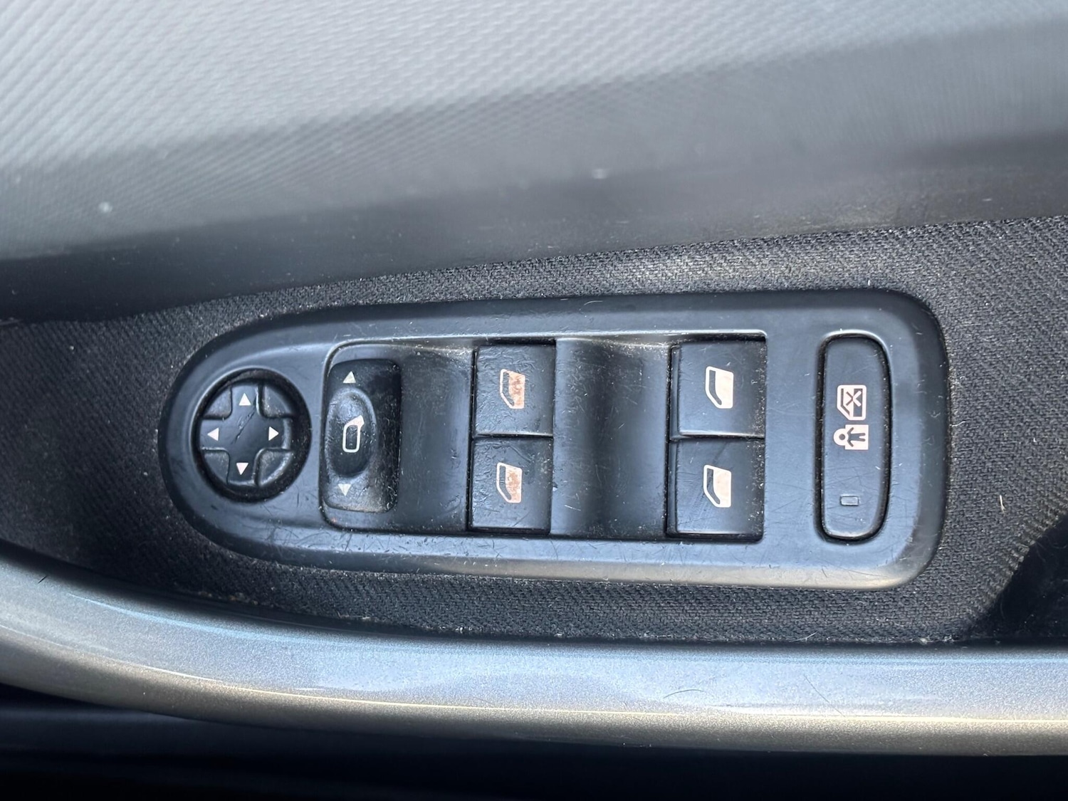 Used Peugeot 308 2011 for sale - 76377884: Photo 12