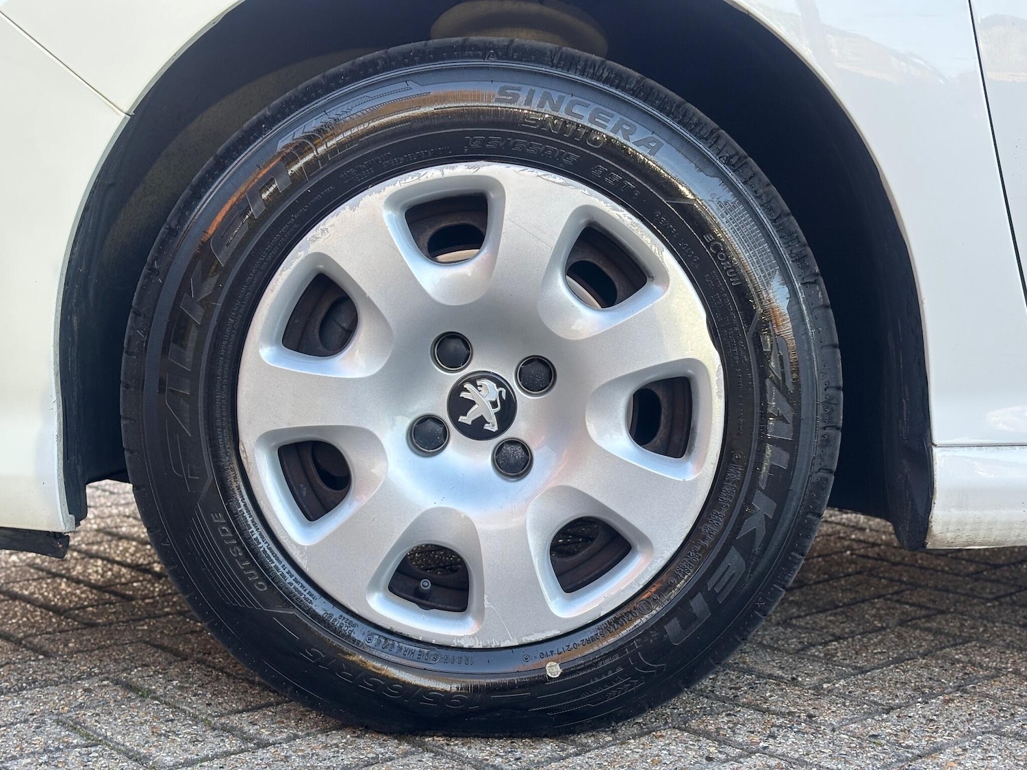 Used Peugeot 308 2011 for sale - 76377884: Photo 19