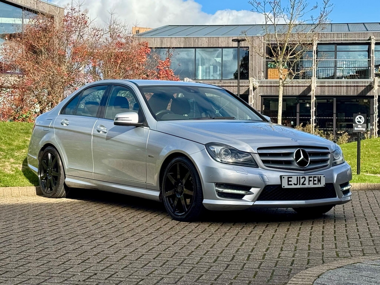 Used Mercedes-Benz C Class 2012 for sale - 76498592: Photo 1