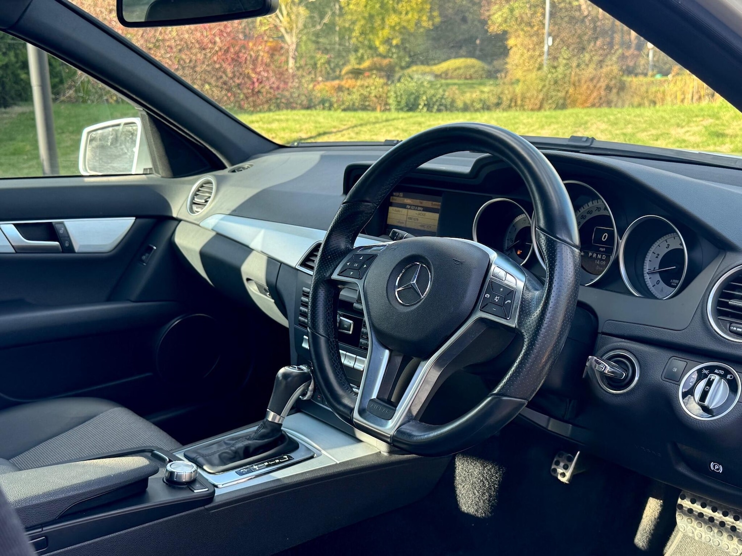 Used Mercedes-Benz C Class 2012 for sale - 76498592: Photo 12