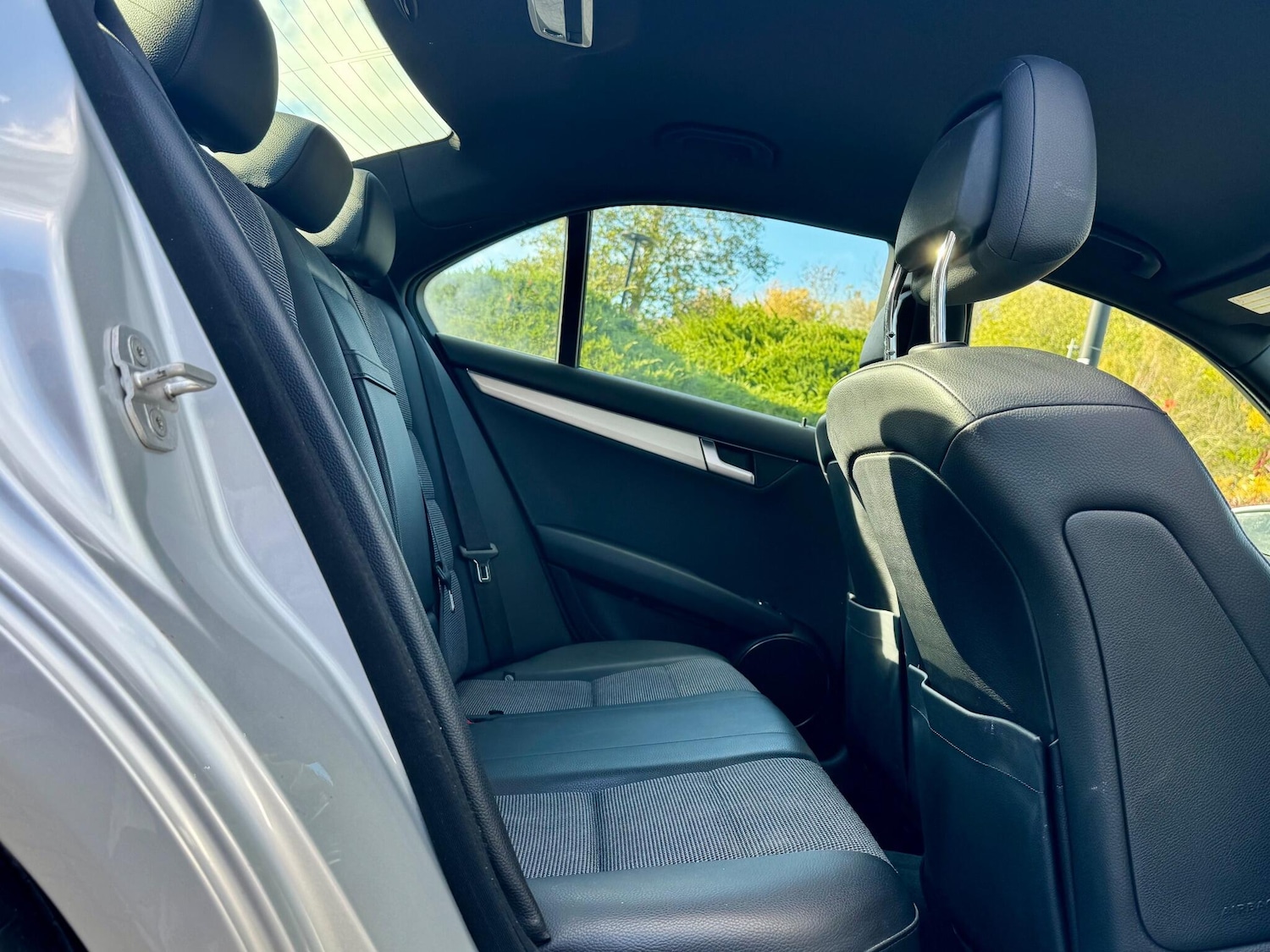 Used Mercedes-Benz C Class 2012 for sale - 76498592: Photo 14