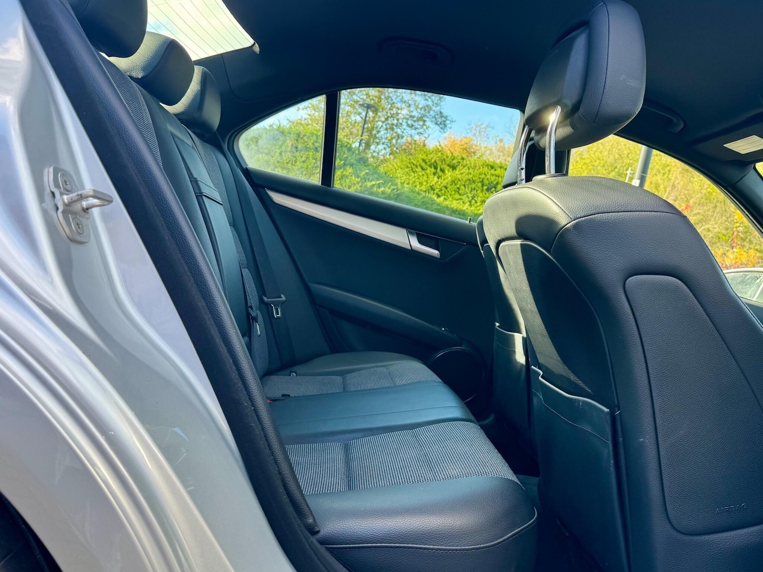 Used Mercedes-Benz C Class 2012 for sale - 76498592: Photo 15