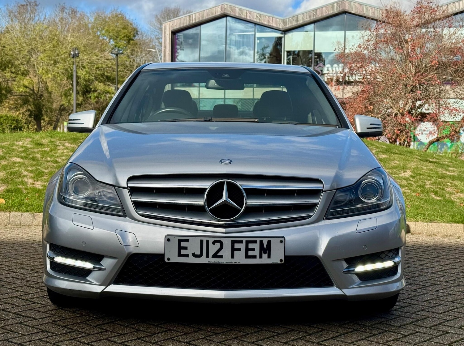 Used Mercedes-Benz C Class 2012 for sale - 76498592: Photo 2