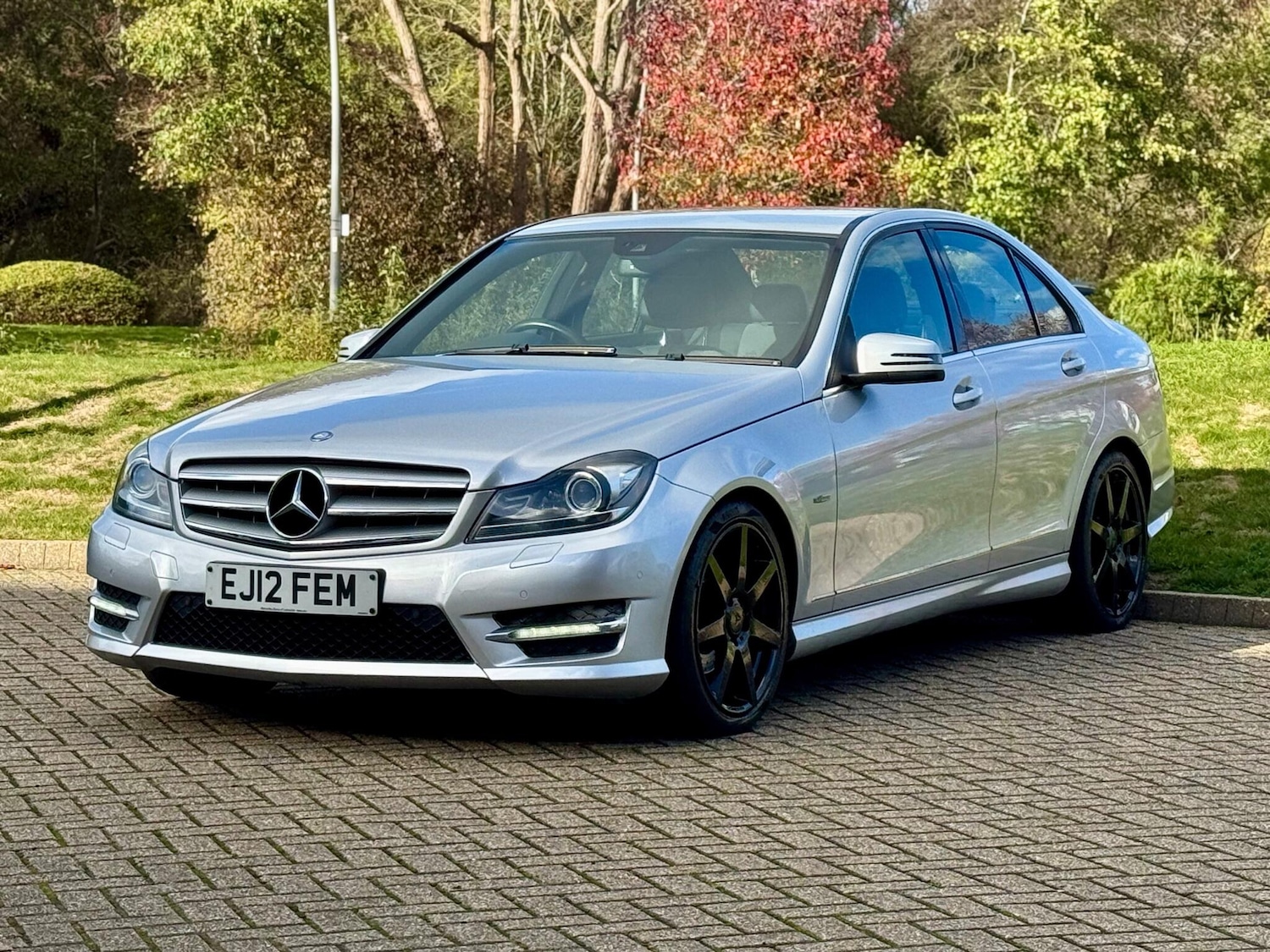 Used Mercedes-Benz C Class 2012 for sale - 76498592: Photo 3