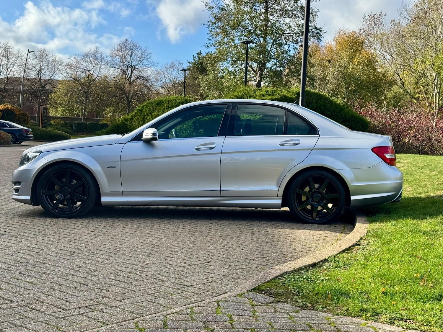 Used Mercedes-Benz C Class 2012 for sale - 76498592: Photo 8
