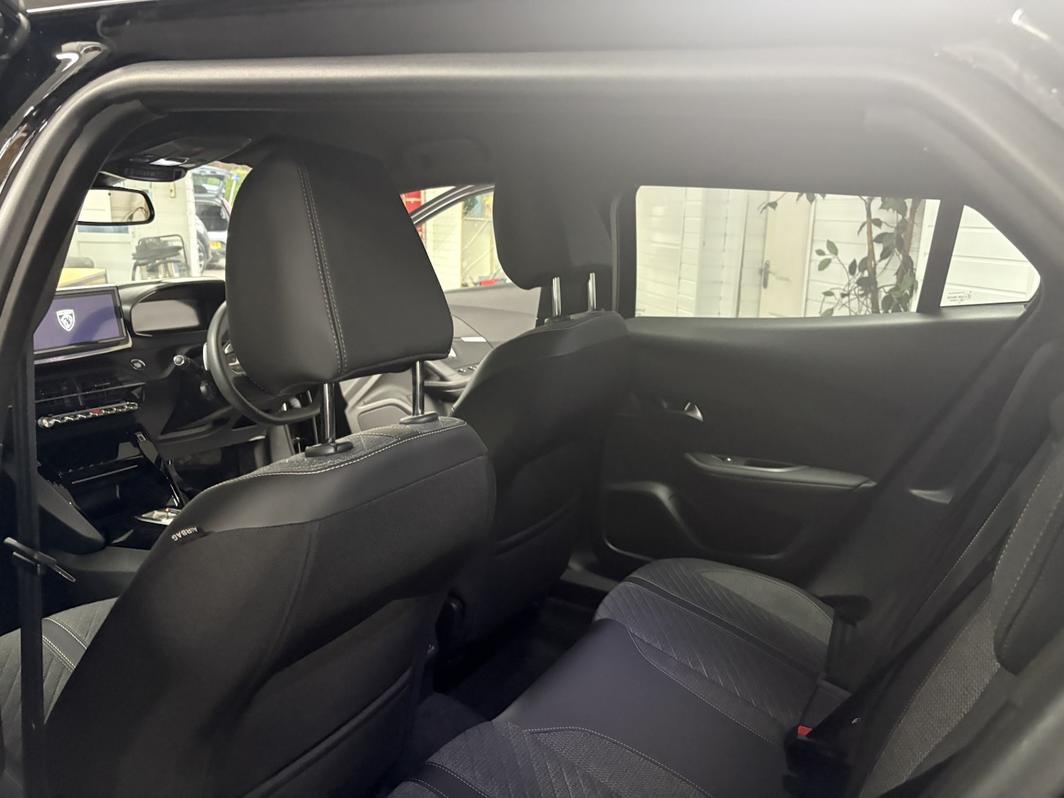 Used Peugeot 2008 2024 for sale - 77101367: Photo 13