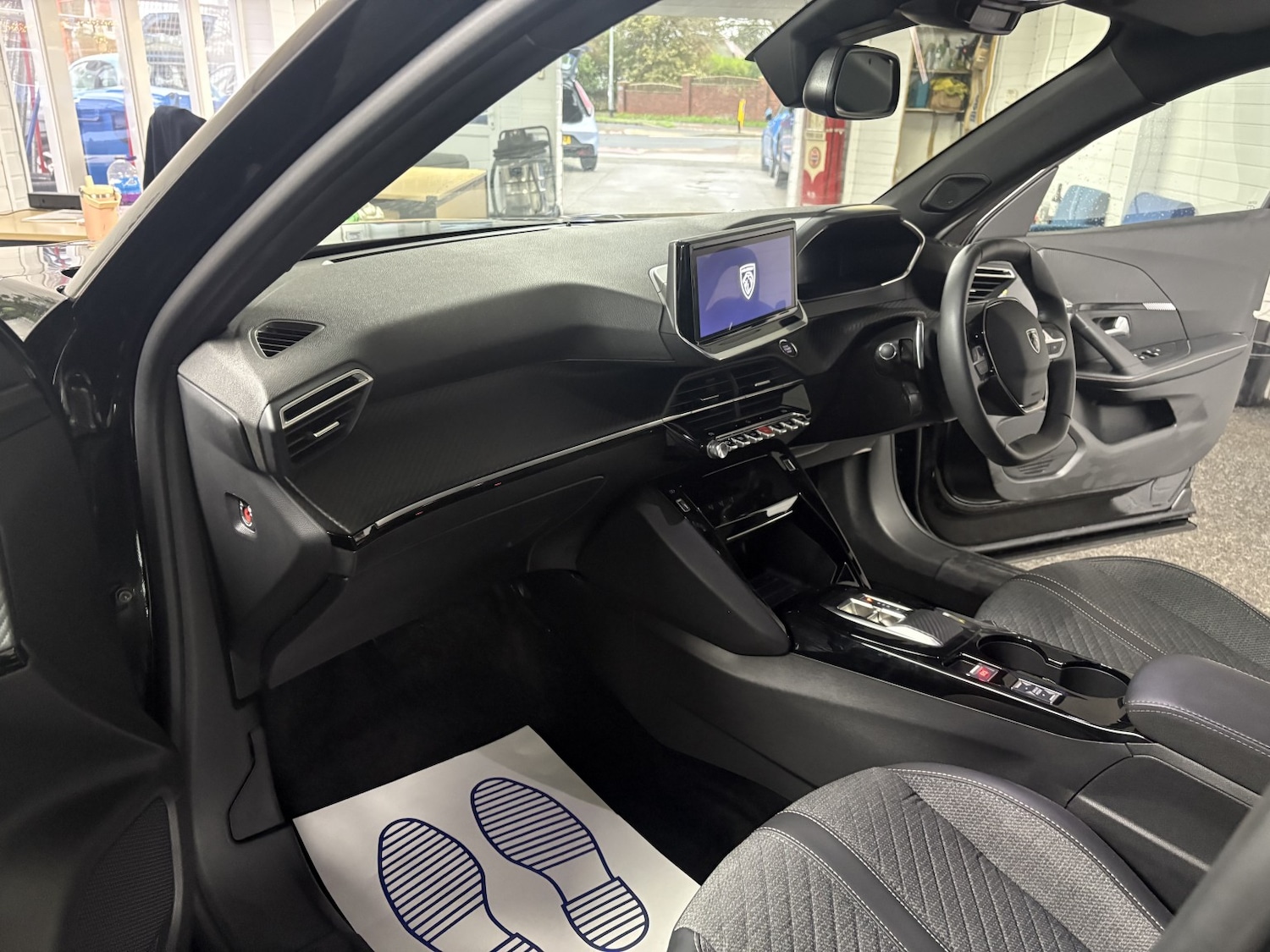 Used Peugeot 2008 2024 for sale - 77101367: Photo 14