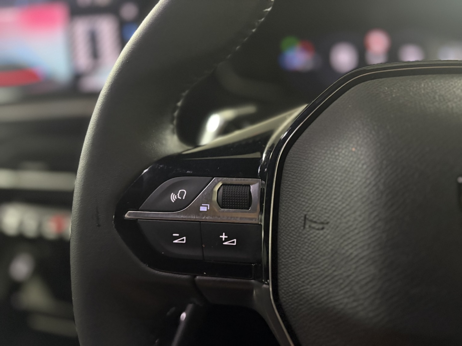 Used Peugeot 2008 2024 for sale - 77101367: Photo 26