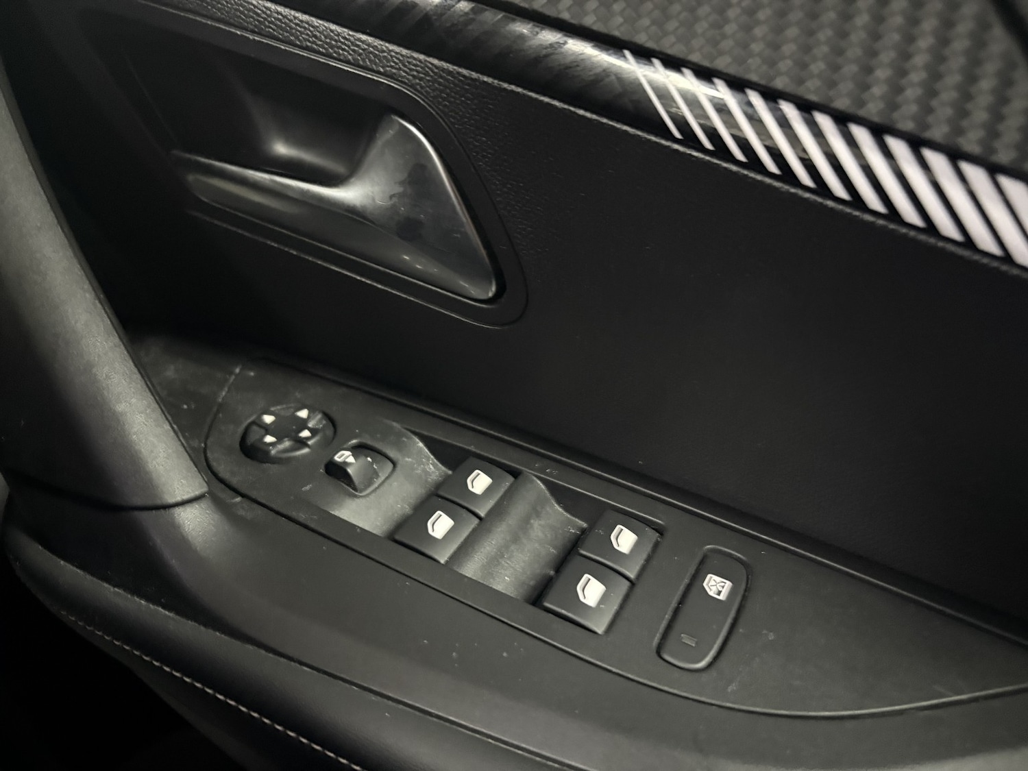 Used Peugeot 2008 2024 for sale - 77101367: Photo 32