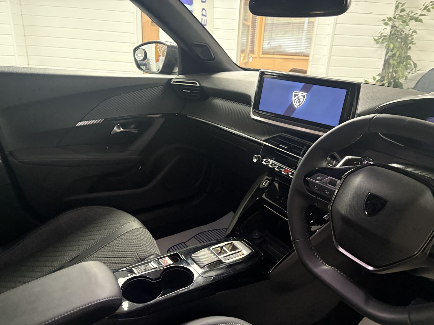 Used Peugeot 2008 2024 for sale - 77101367: Photo 9