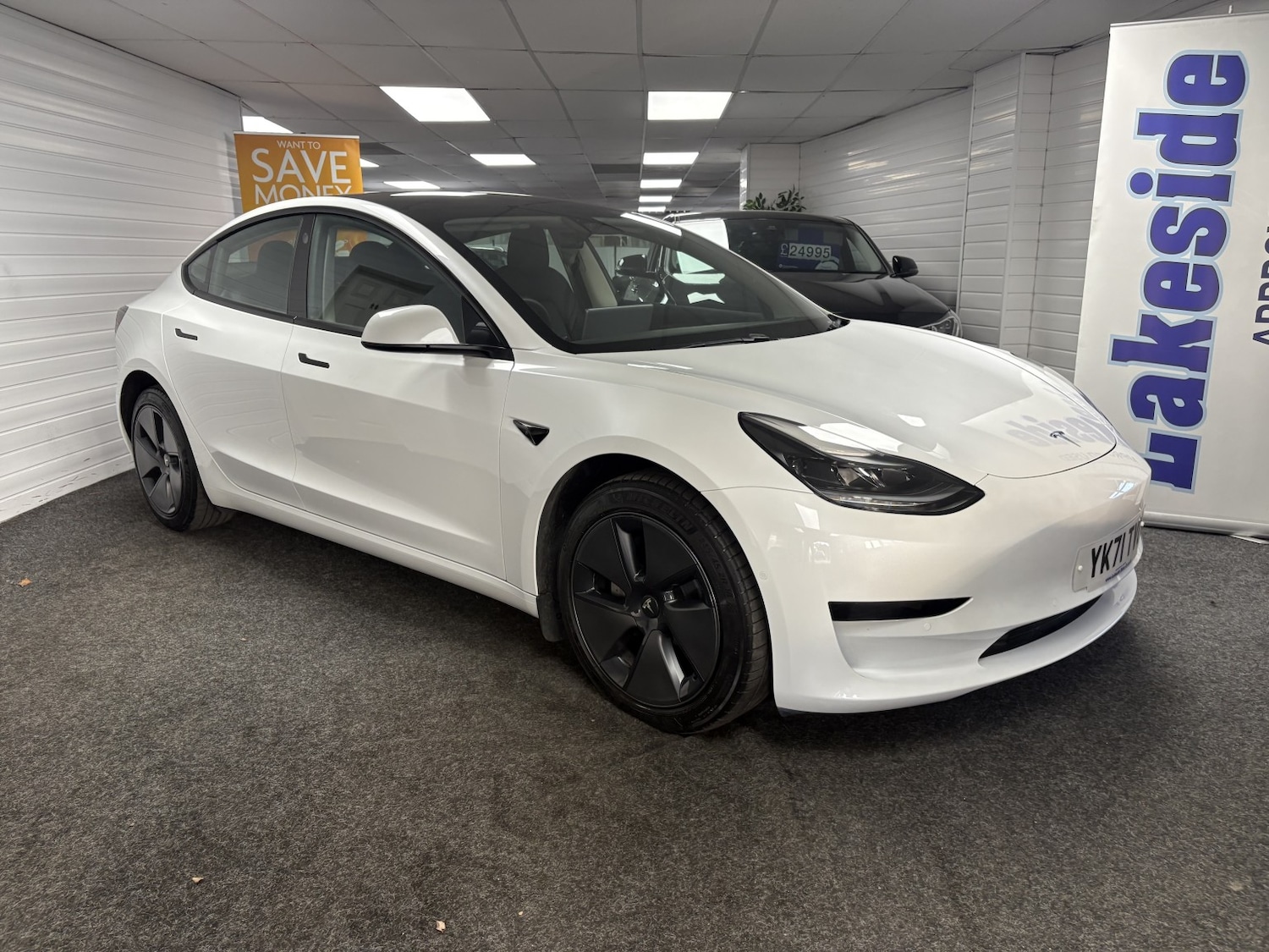 Used Tesla Model 3 2021 for sale - 76397092: Photo 1
