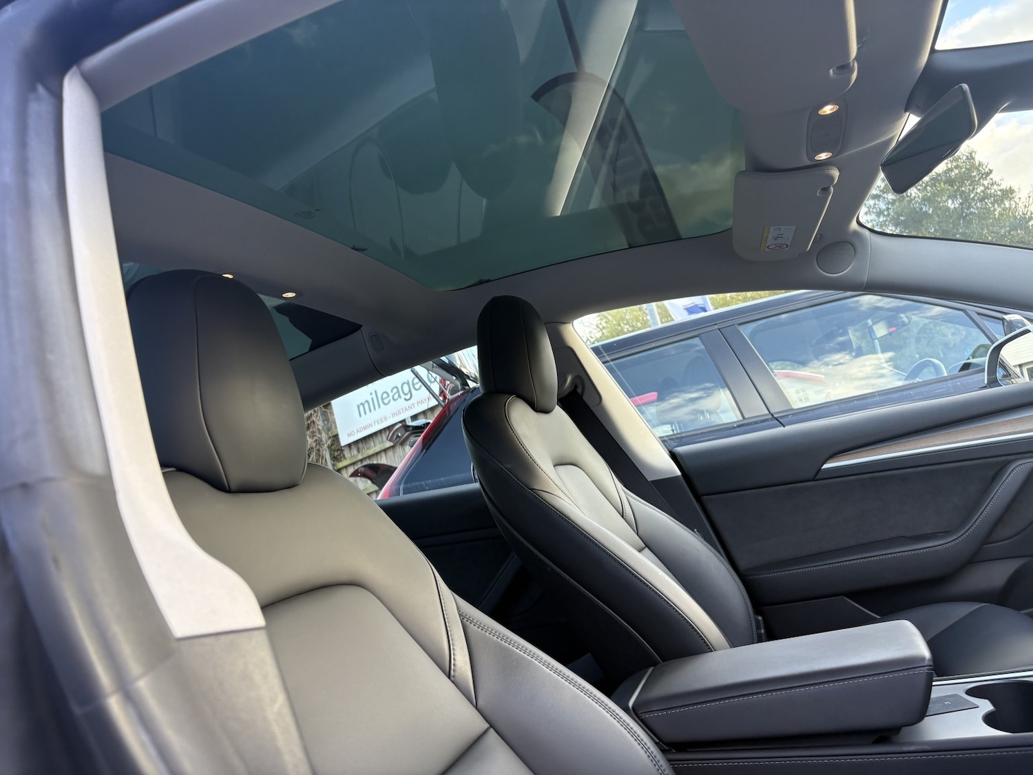 Used Tesla Model 3 2021 for sale - 76397092: Photo 3