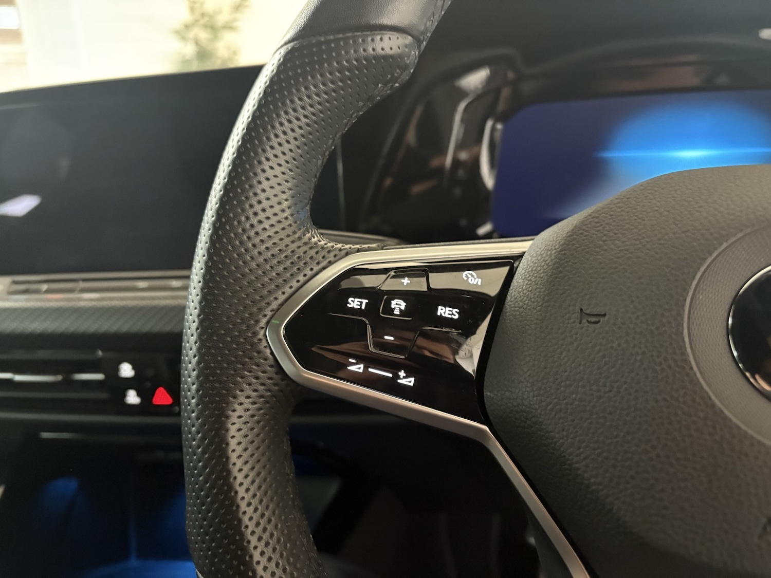 Used Volkswagen Golf 2023 for sale - 77766515: Photo 35