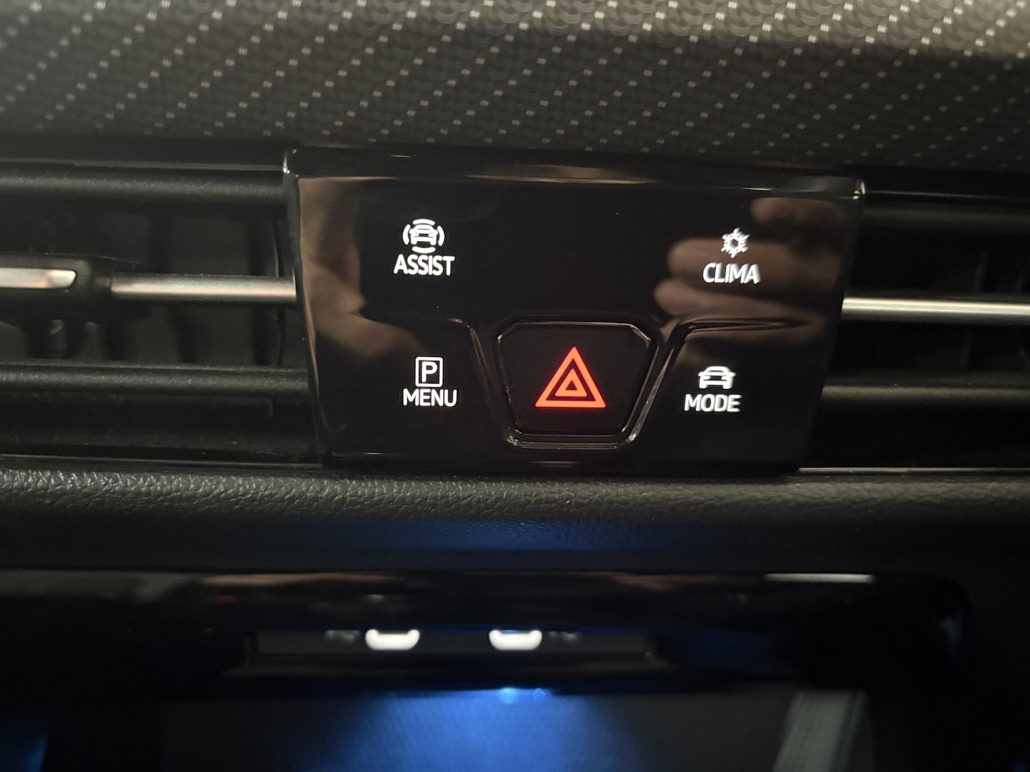 Used Volkswagen Golf 2023 for sale - 77766515: Photo 42