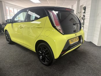 Used Toyota AYGO 2017 for sale - 79731908: Photo