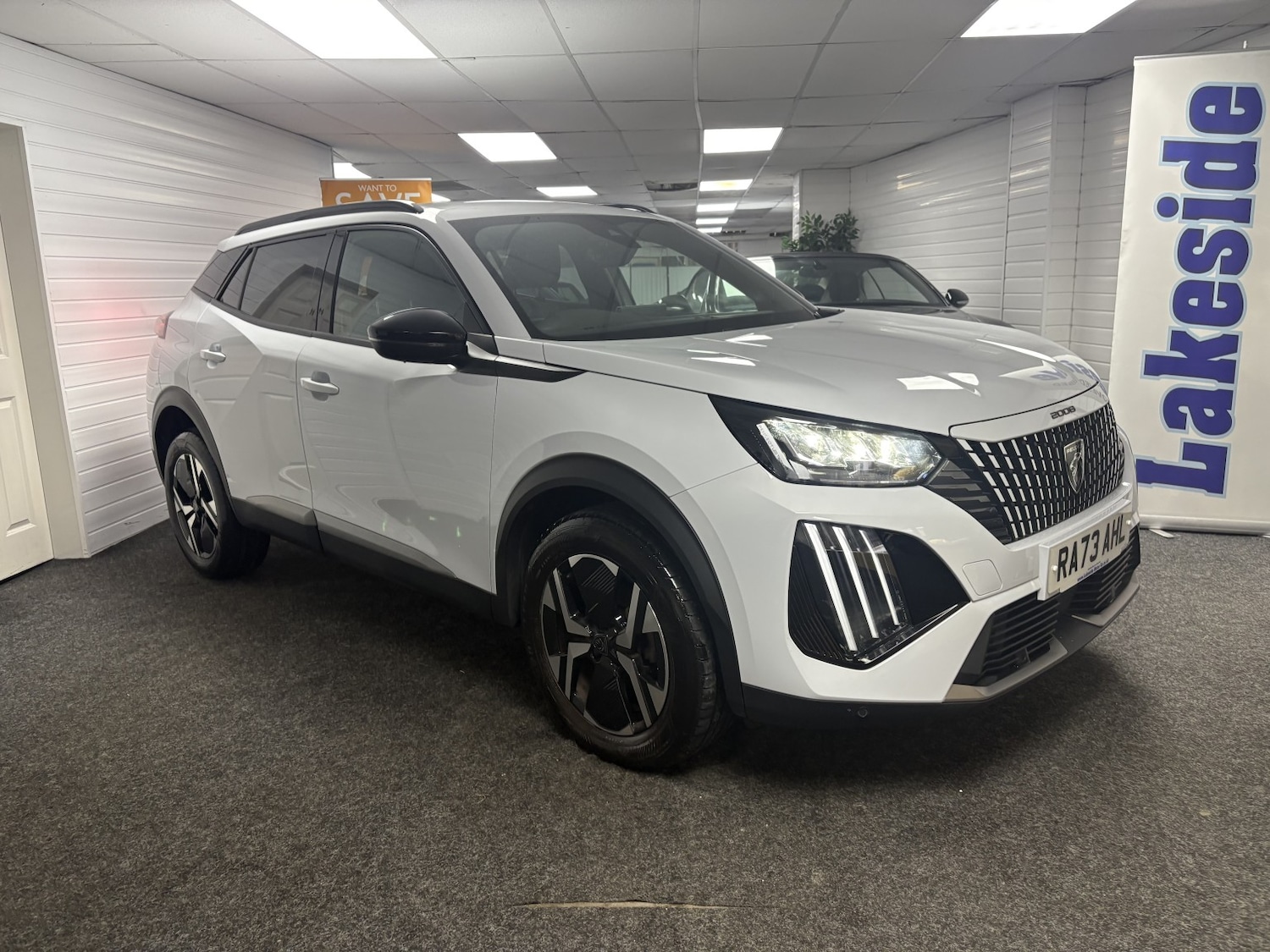 Used Peugeot 2008 2023 for sale - 77632479: Photo 2