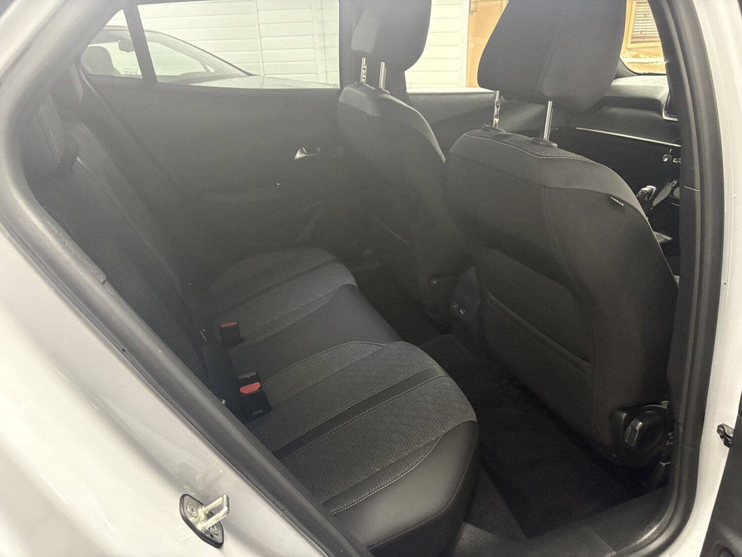 Used Peugeot 2008 2023 for sale - 77632479: Photo 31