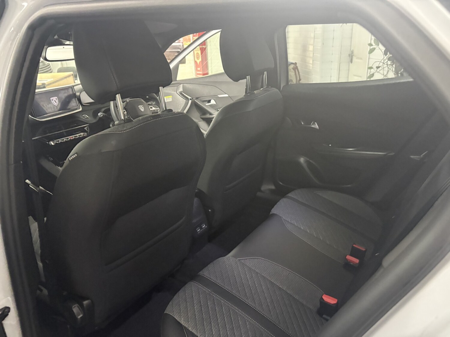 Used Peugeot 2008 2023 for sale - 77632479: Photo 33