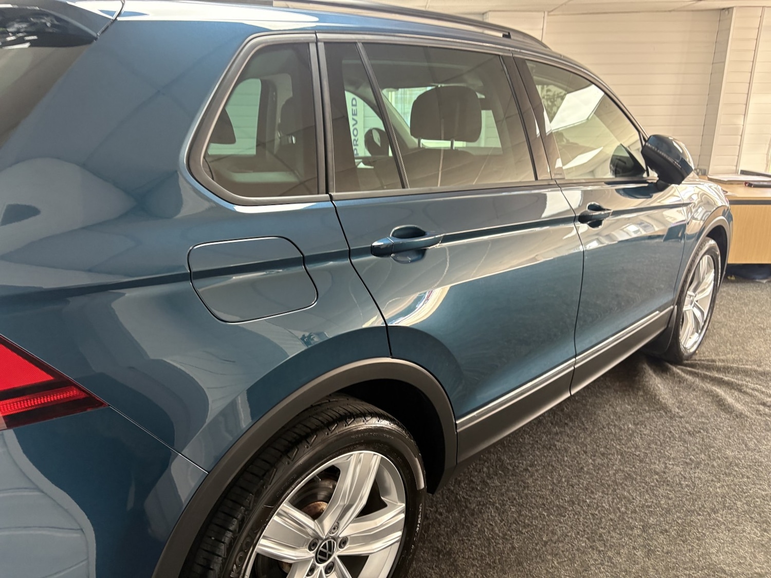 Used Volkswagen Tiguan 2021 for sale - 77921397: Photo 10