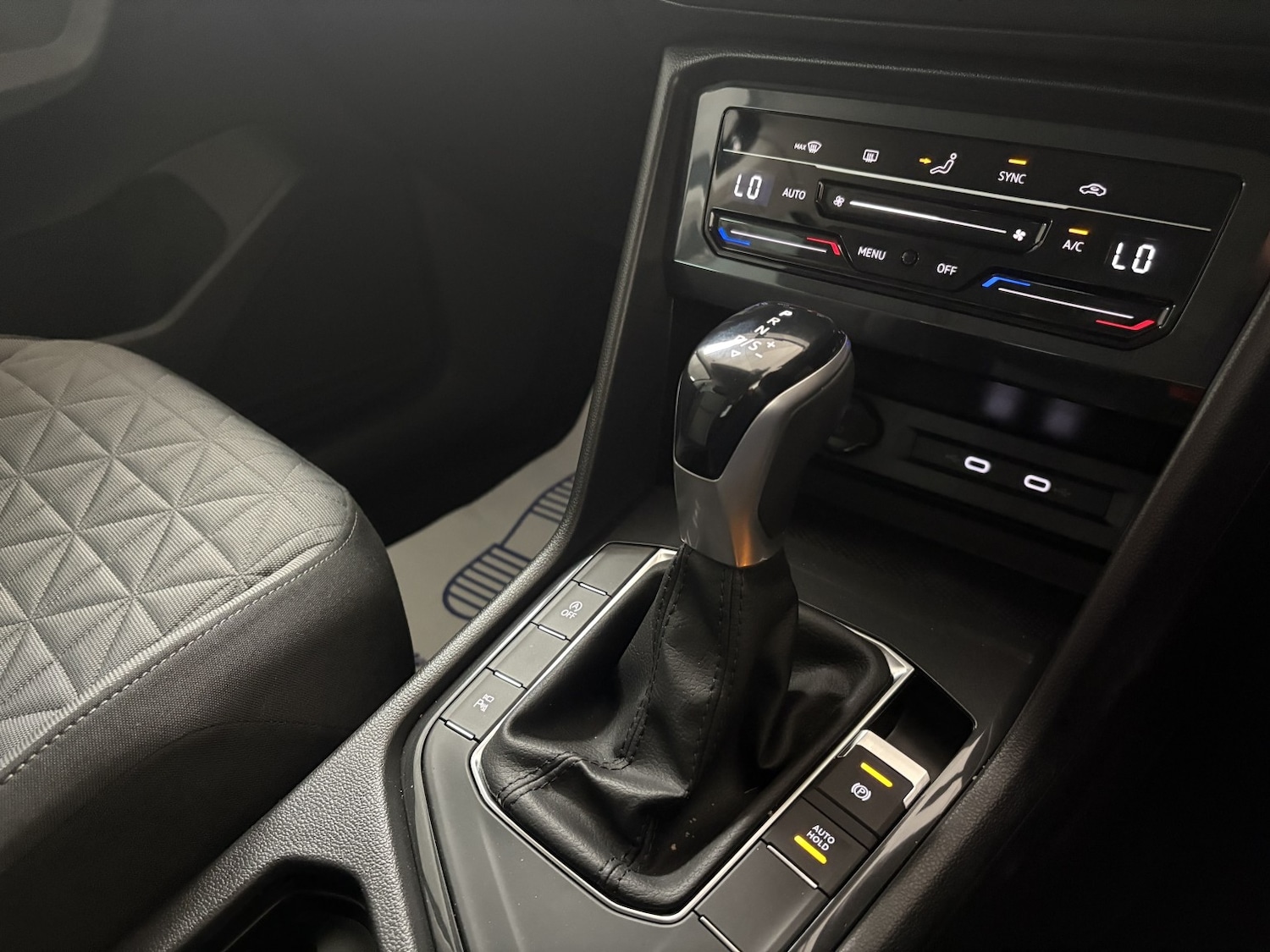 Used Volkswagen Tiguan 2021 for sale - 77921397: Photo 18