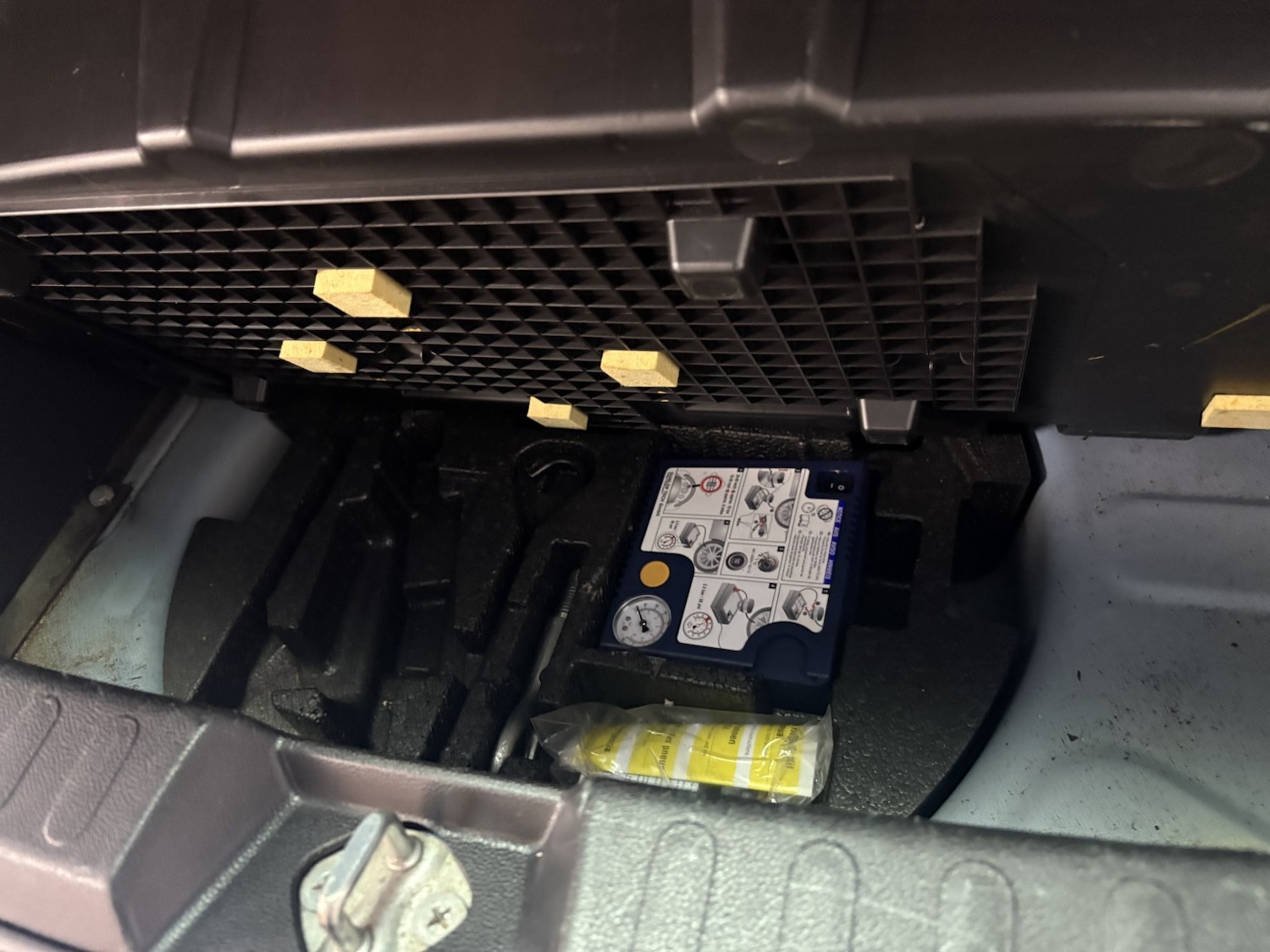 Used Vauxhall Agila 2013 for sale - 77478167: Photo 26