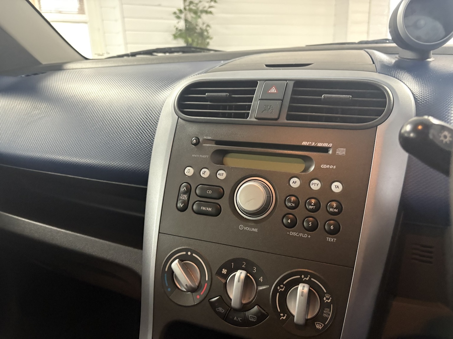 Used Vauxhall Agila 2013 for sale - 77478167: Photo 30