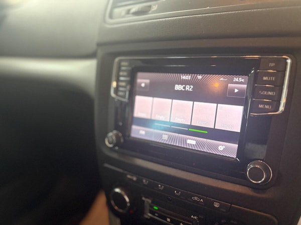 Used Skoda Yeti 2015 for sale - 75608192: Photo 34